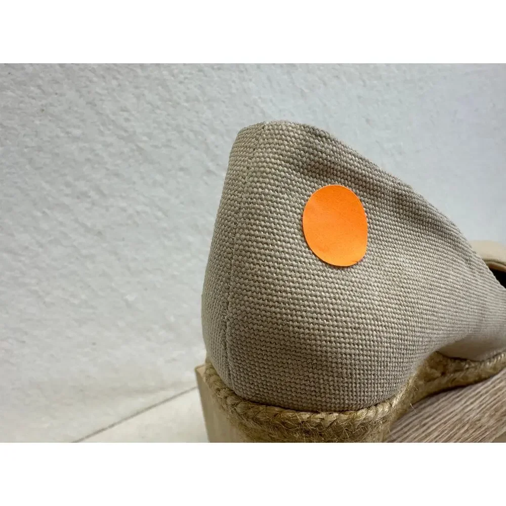 Viscata Barcelona Roses Canvas VCut Espadrille Wedge SZ 38- New W/ Imperfections